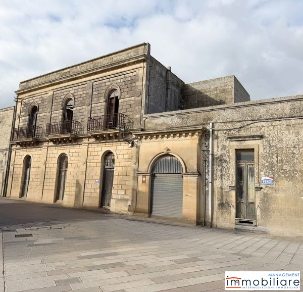 Palazzo storico a Castrignano